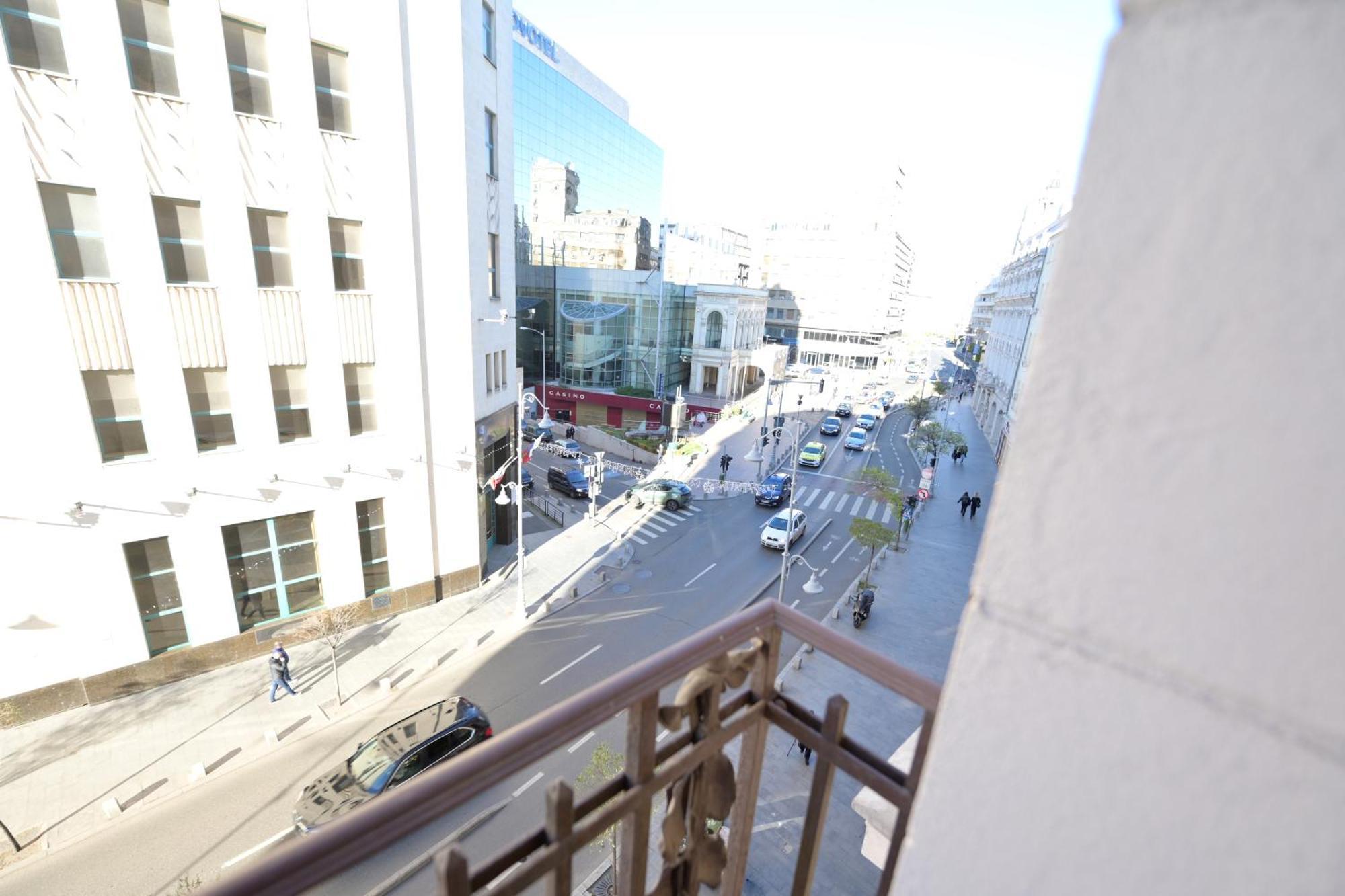 Umbrella Street Center Luxury 2 Bedroom Bucarest Exterior foto